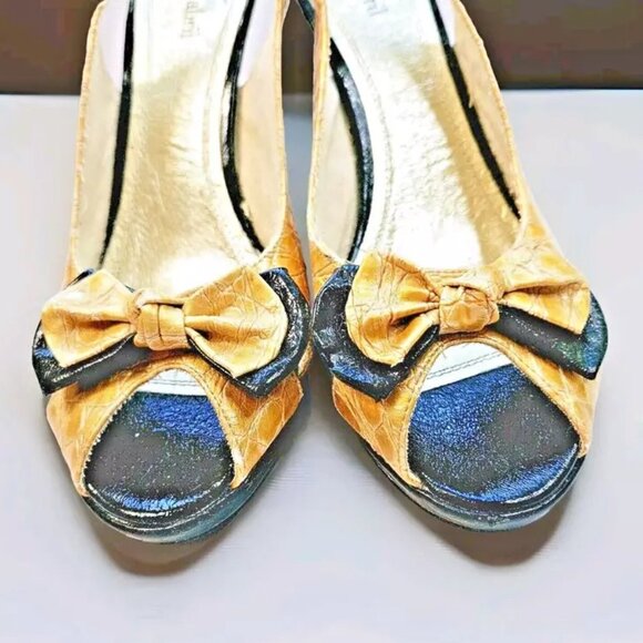 Pilar Abril Peep Toe Slingback Heels Gold Leather Croc with Bow Womens 9.5 EU 41 - Picture 3 of 7